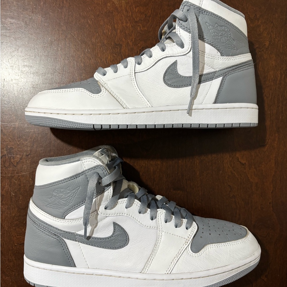 Jordan 1 High OG Stealth - men 10.5 (creases, repainted) - Picture 2 of 12